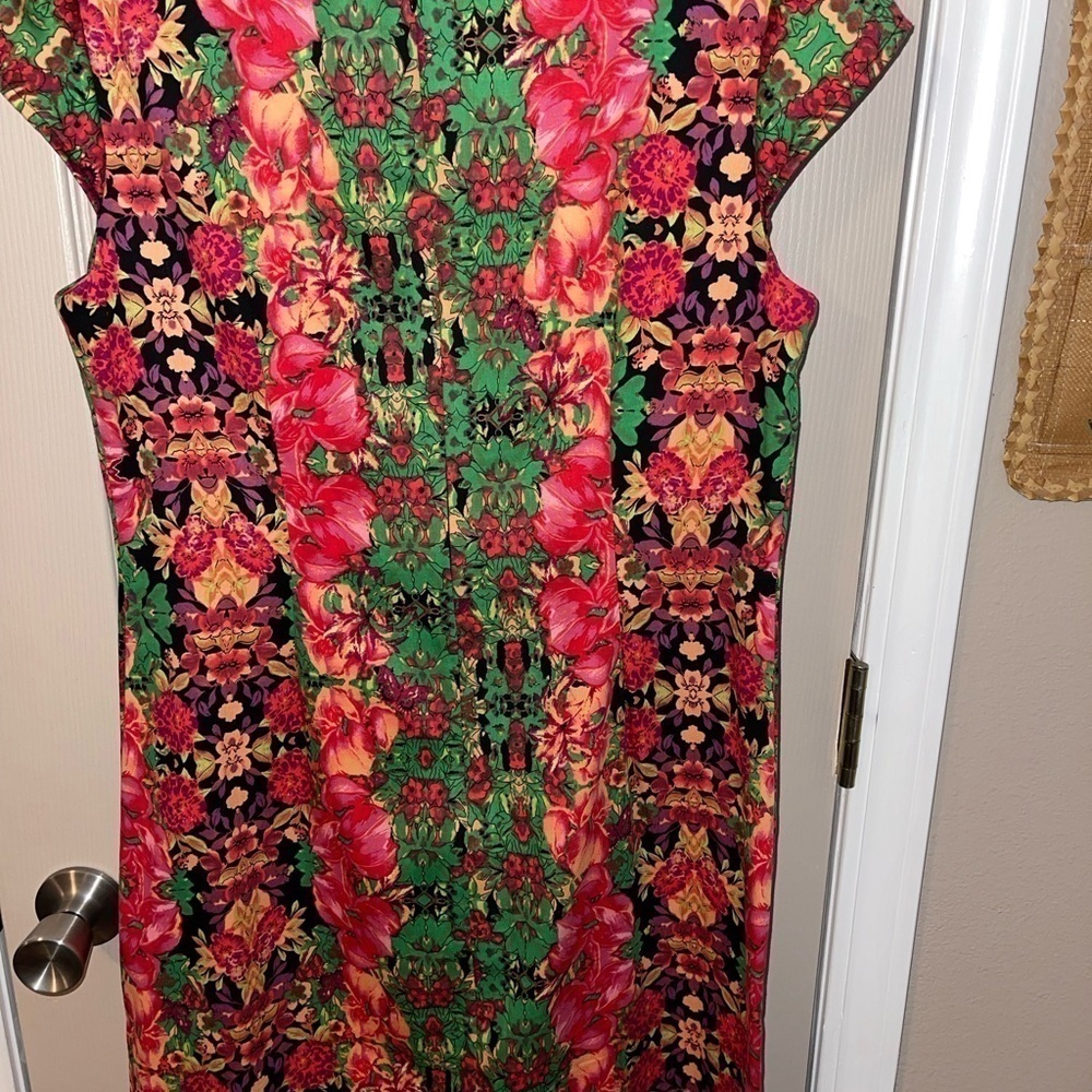 Madison Leigh Multicolored Floral Cap Sleeve Dress - Picture 5 of 10